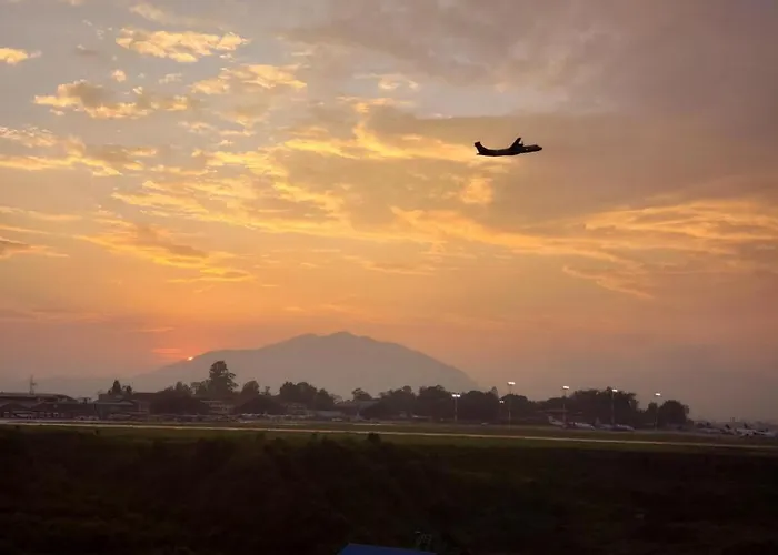 Airport View *